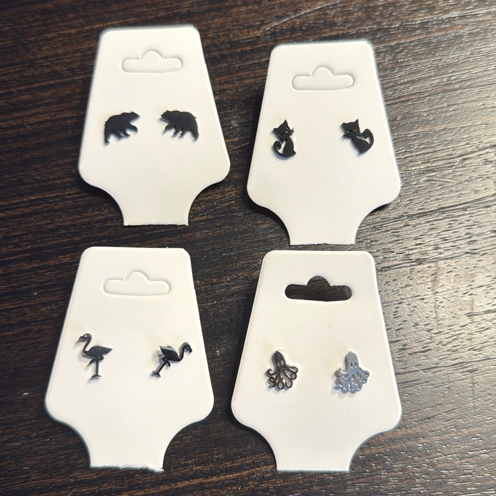 4 pairs women’s fashion earrings studs animals, bear, cat, flamingo octopus​
